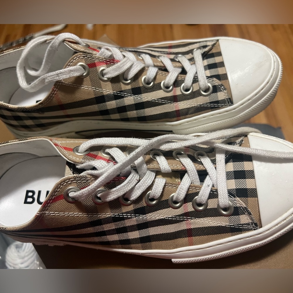 Burberry Low Top Sneakers